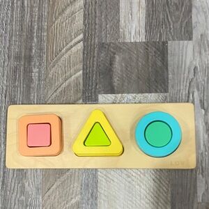 Lovevery Geoshapes Puzzle from Realist Kit